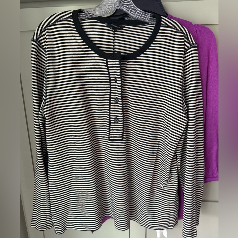 EUC BANANA REPUBLIC Black & White Striped Long Sleeve Henley Tee SZ XL